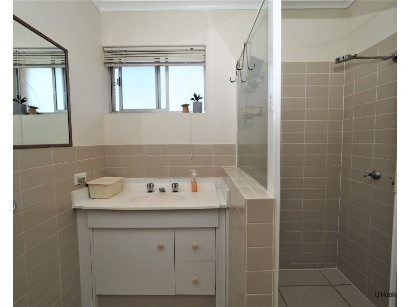 8/8 Allara Avenue, Palm Beach QLD 4221