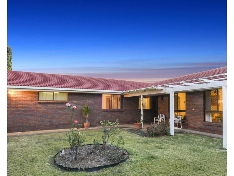 21 Ironbark Street, Elanora QLD 4221