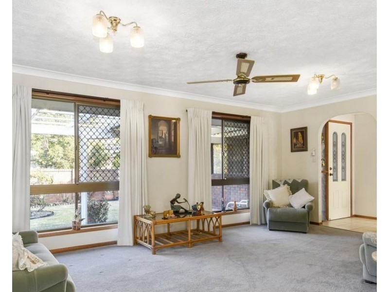 21 Ironbark Street, Elanora QLD 4221