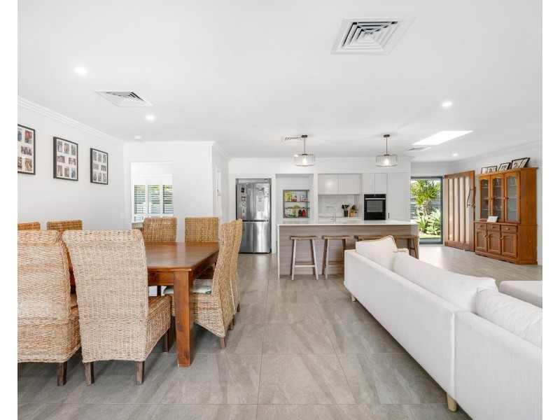 23 Daffodil Street, Tallebudgera QLD 4228