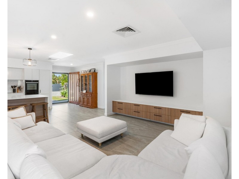 23 Daffodil Street, Tallebudgera QLD 4228