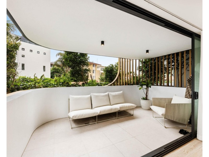 208/2 Mawarra Street, Palm Beach QLD 4221