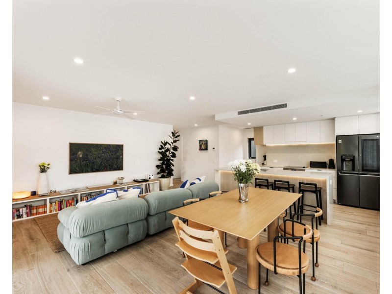 208/2 Mawarra Street, Palm Beach QLD 4221