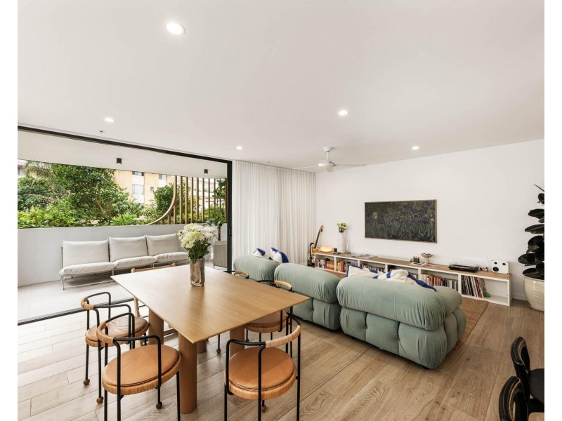 208/2 Mawarra Street, Palm Beach QLD 4221