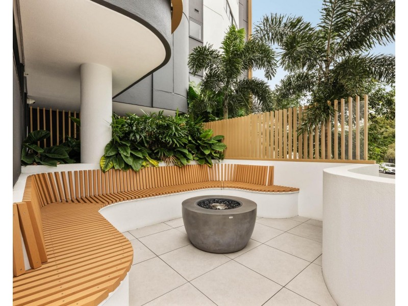 208/2 Mawarra Street, Palm Beach QLD 4221