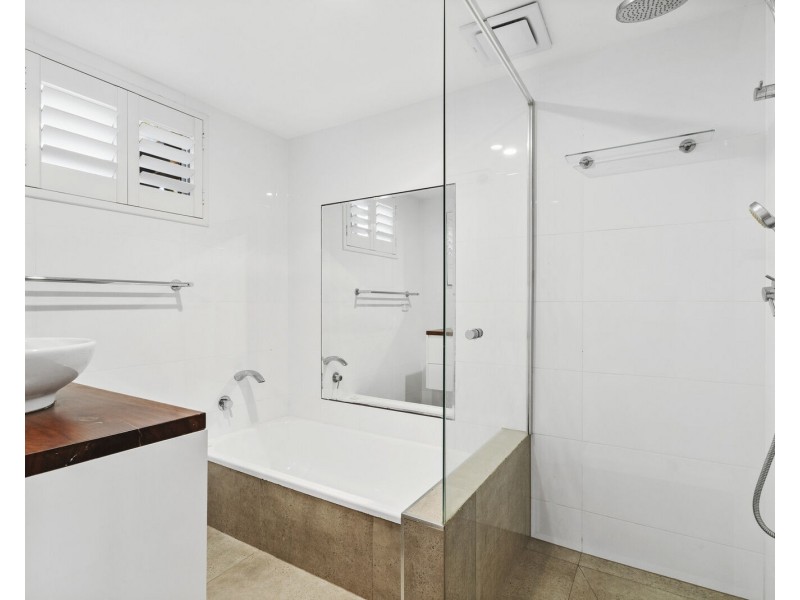 1/58 Leyte Avenue, Palm Beach QLD 4221