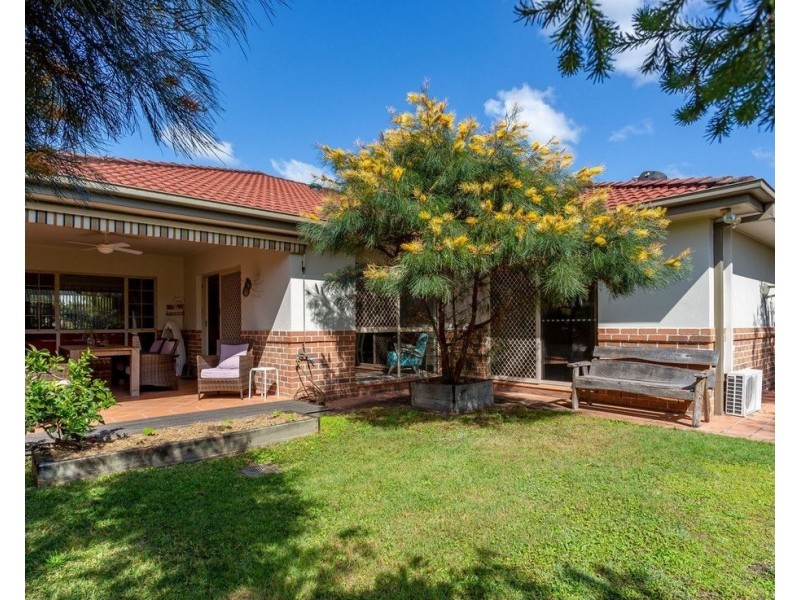 11 Islander Court, Burleigh Waters QLD 4220