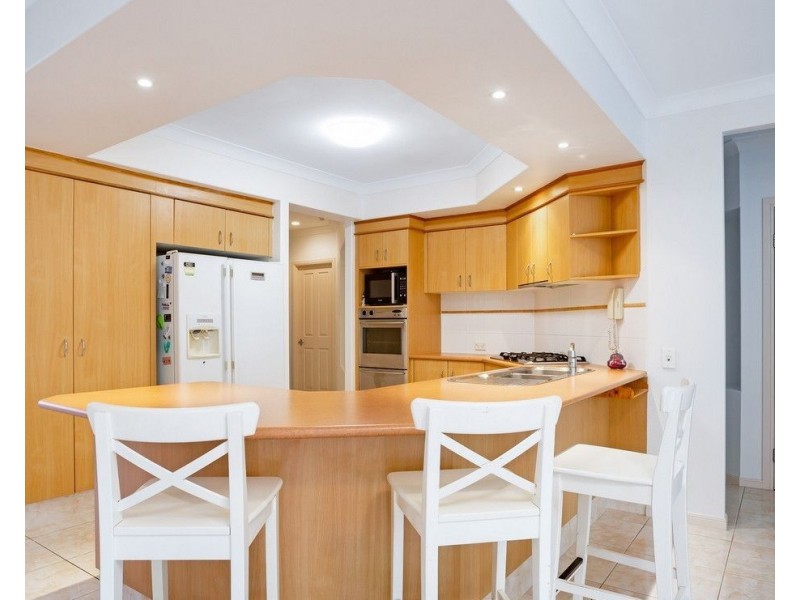 11 Islander Court, Burleigh Waters QLD 4220