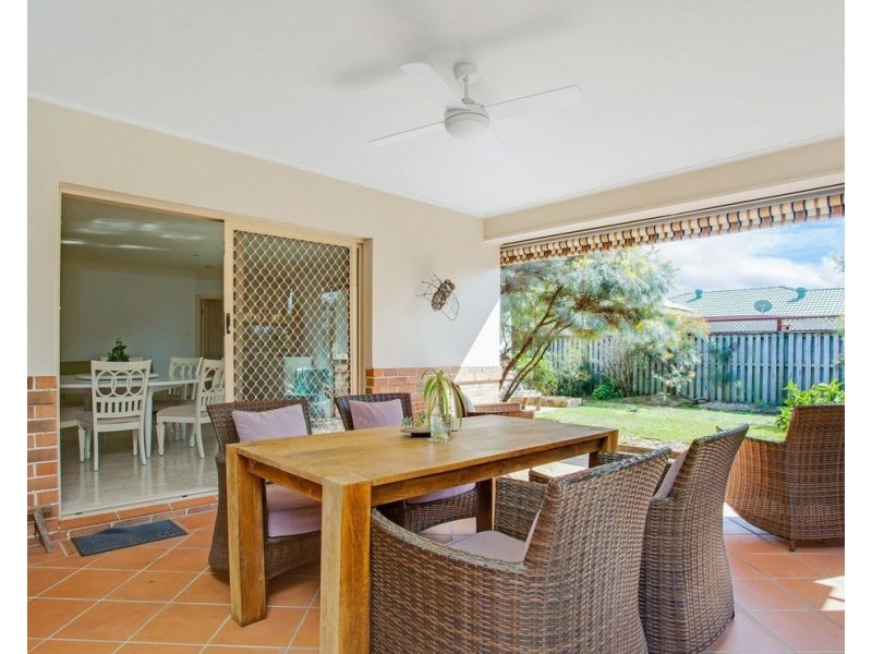 11 Islander Court, Burleigh Waters QLD 4220