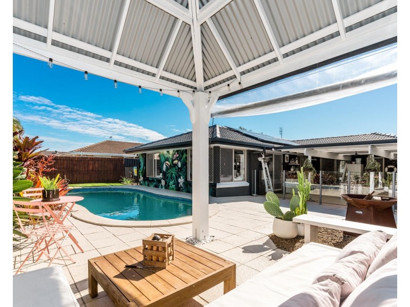 19 Saffron Street, Elanora QLD 4221