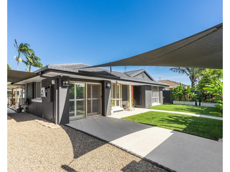 19 Saffron Street, Elanora QLD 4221