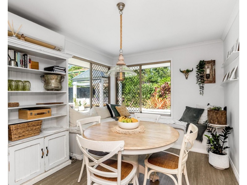 19 Saffron Street, Elanora QLD 4221
