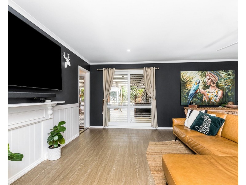 19 Saffron Street, Elanora QLD 4221