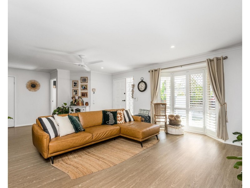 19 Saffron Street, Elanora QLD 4221