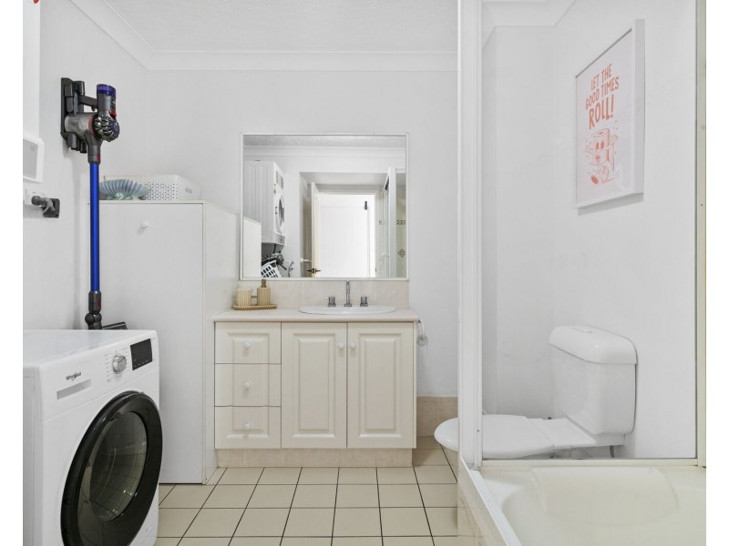 30/1198 Gold Coast Highway, Palm Beach QLD 4221