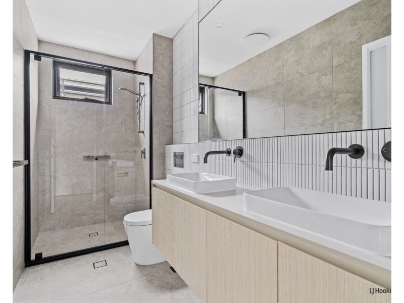 16/56 Harbourview Drive, Hope Island QLD 4212