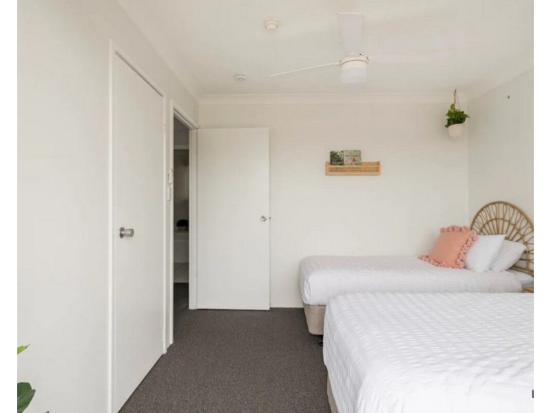 22/14 Jefferson Lane, Palm Beach QLD 4221