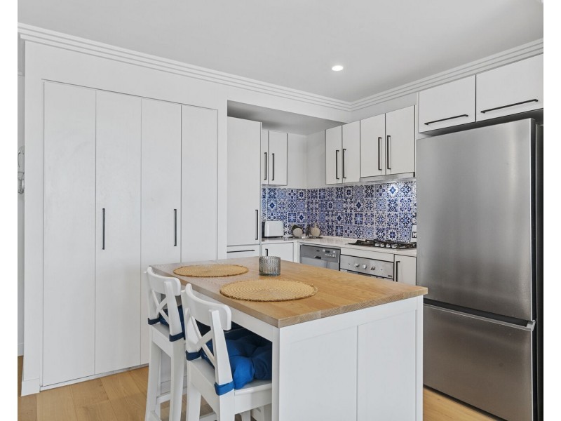 1611/10 Fifth Avenue, Palm Beach QLD 4221