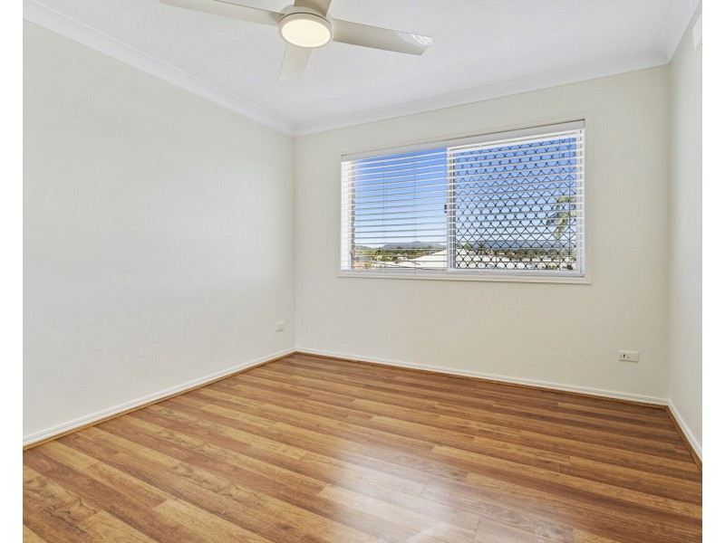 8/11 Fourteenth Avenue, Palm Beach QLD 4221