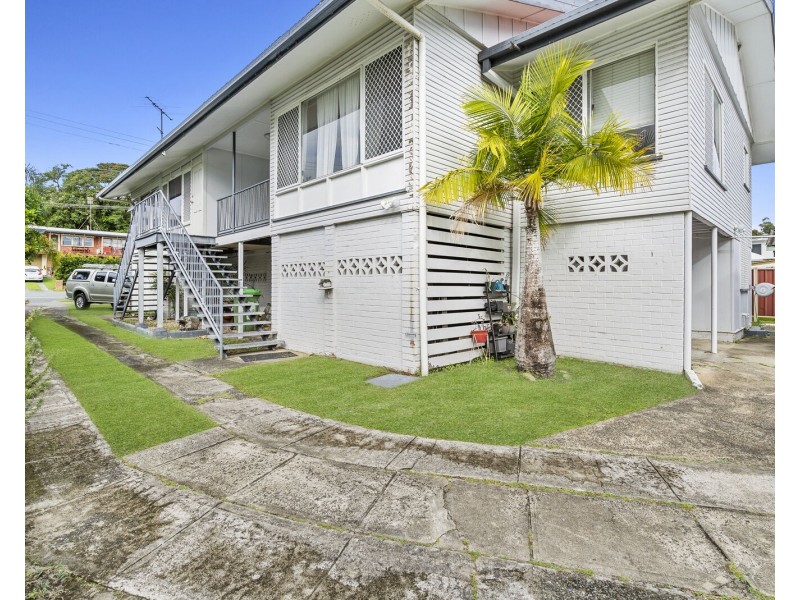 2/37 Miles Street, Coolangatta QLD 4225