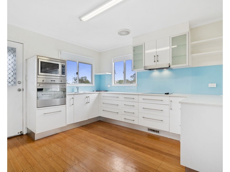 2/37 Miles Street, Coolangatta QLD 4225