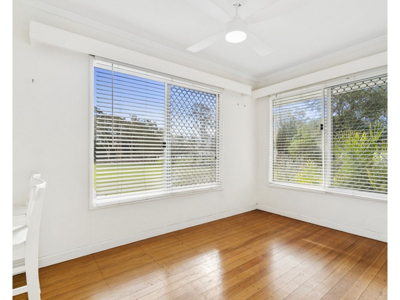 2/37 Miles Street, Coolangatta QLD 4225