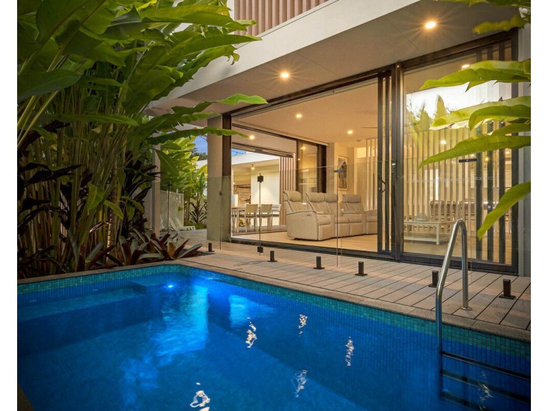 22 Tawarri Cr, Burleigh Heads QLD 4220