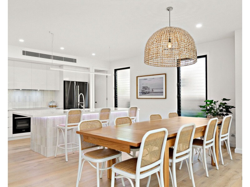 22 Tawarri Cr, Burleigh Heads QLD 4220