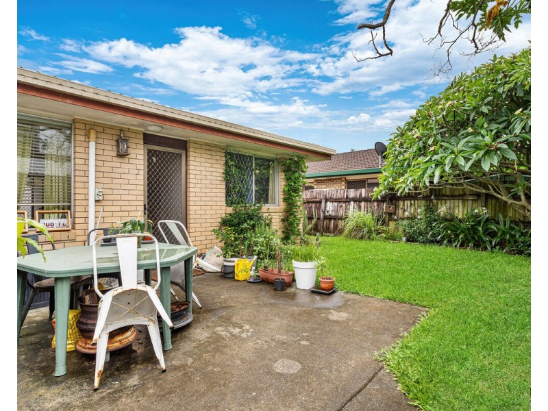 2/9 Walker Avenue, Palm Beach QLD 4221