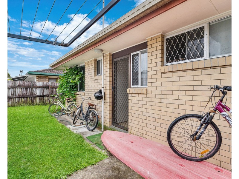 2/9 Walker Avenue, Palm Beach QLD 4221