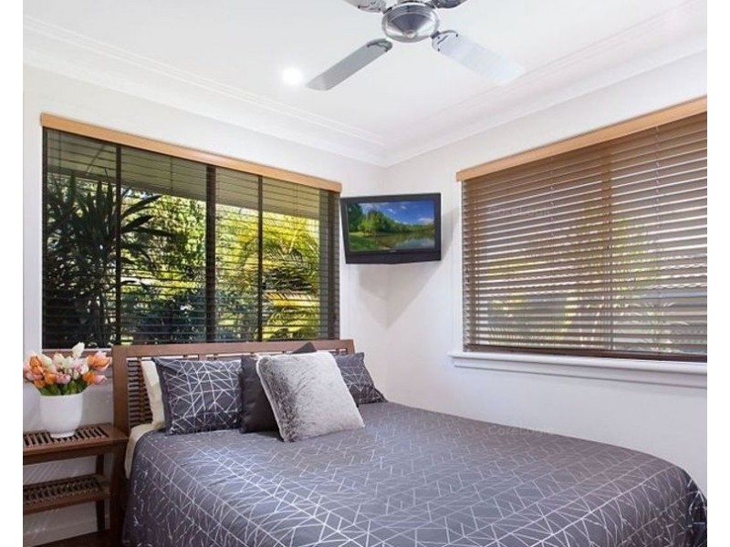 32 Laura Street, Banora Point NSW 2486