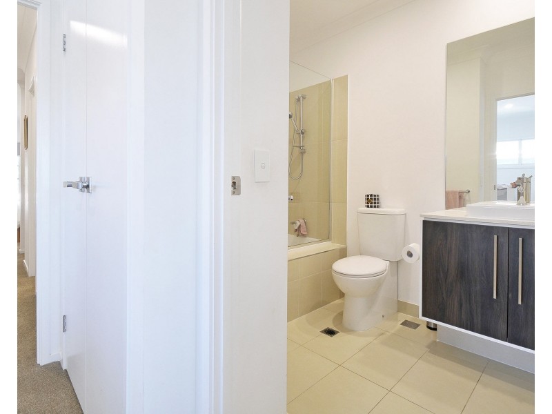 10/24 Bonogin Road, Mudgeeraba QLD 4213