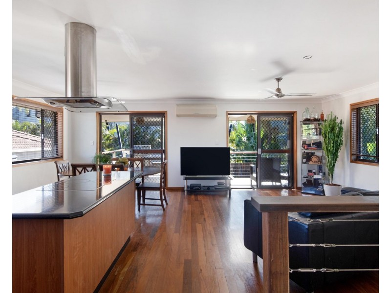 45 Broadwater Street, Runaway Bay QLD 4216