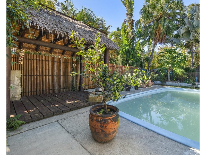 45 Broadwater Street, Runaway Bay QLD 4216