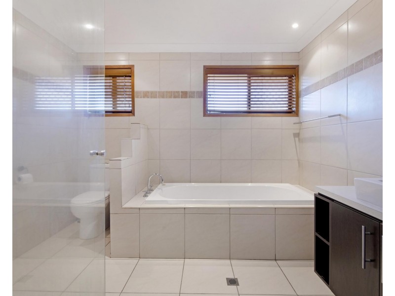 45 Broadwater Street, Runaway Bay QLD 4216