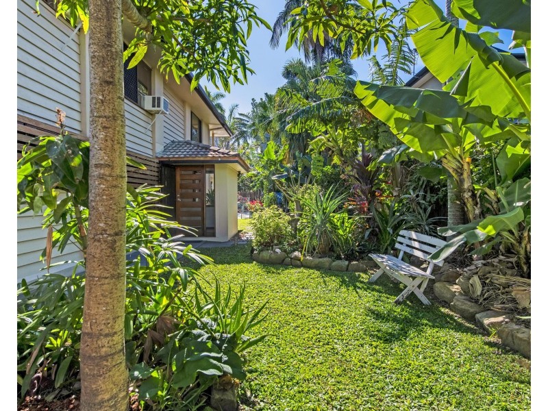 45 Broadwater Street, Runaway Bay QLD 4216