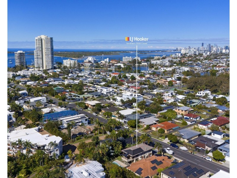 45 Broadwater Street, Runaway Bay QLD 4216
