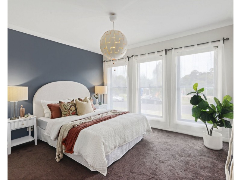 33 Sapphire Place, Elanora QLD 4221