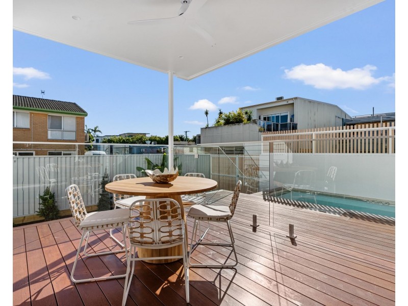 4 Philippine Lane, Palm Beach QLD 4221