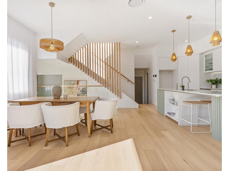 4 Philippine Lane, Palm Beach QLD 4221