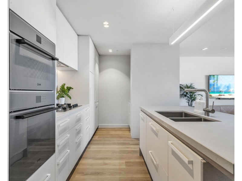 1204/4 Miles Street, Coolangatta QLD 4225