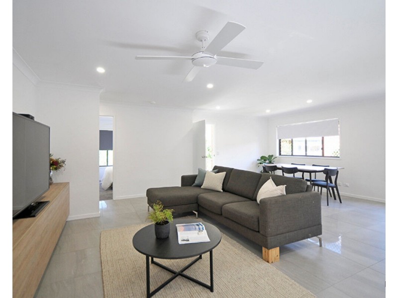 5/2 Twenty Eighth Avenue, Palm Beach QLD 4221
