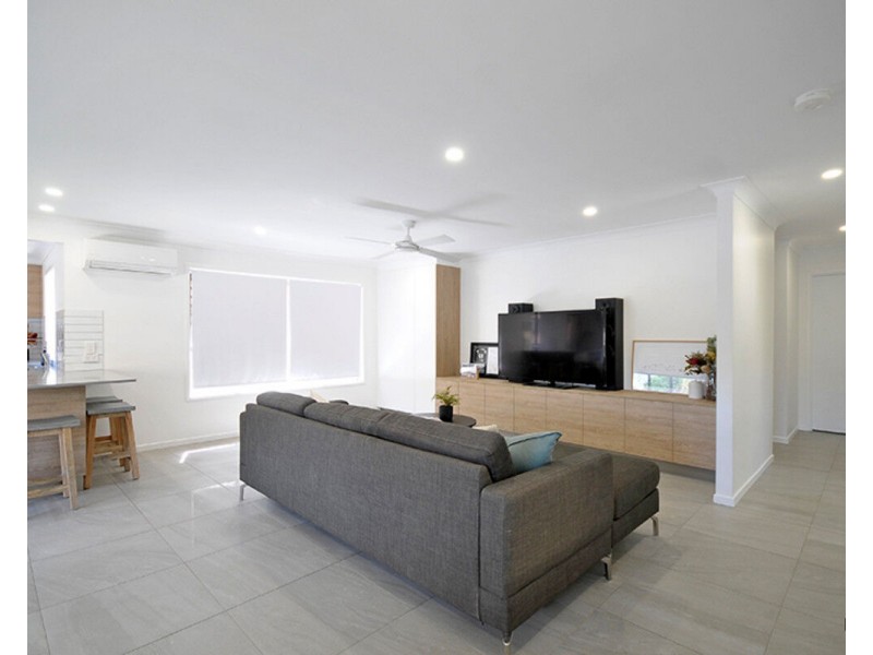5/2 Twenty Eighth Avenue, Palm Beach QLD 4221