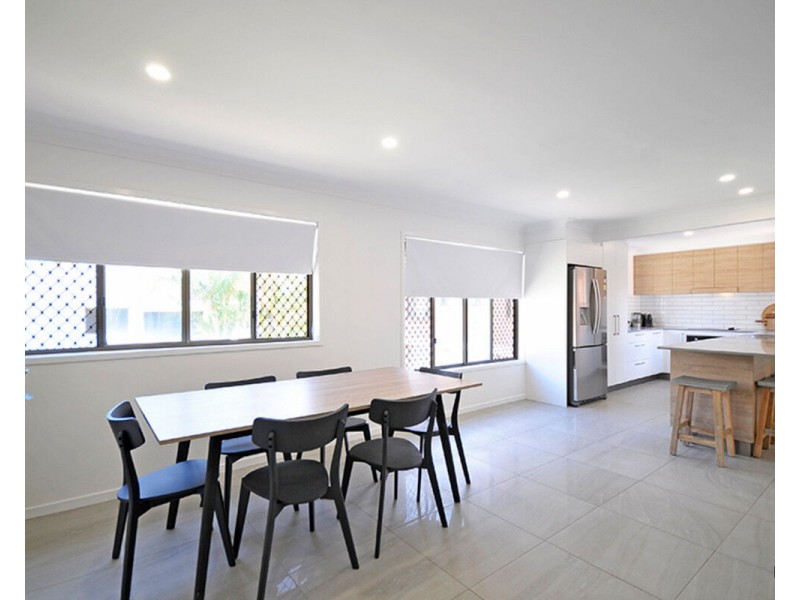 5/2 Twenty Eighth Avenue, Palm Beach QLD 4221