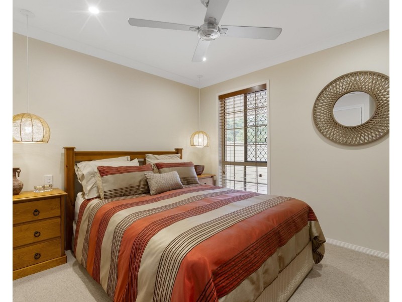 21 Ottelia Drive, Elanora QLD 4221