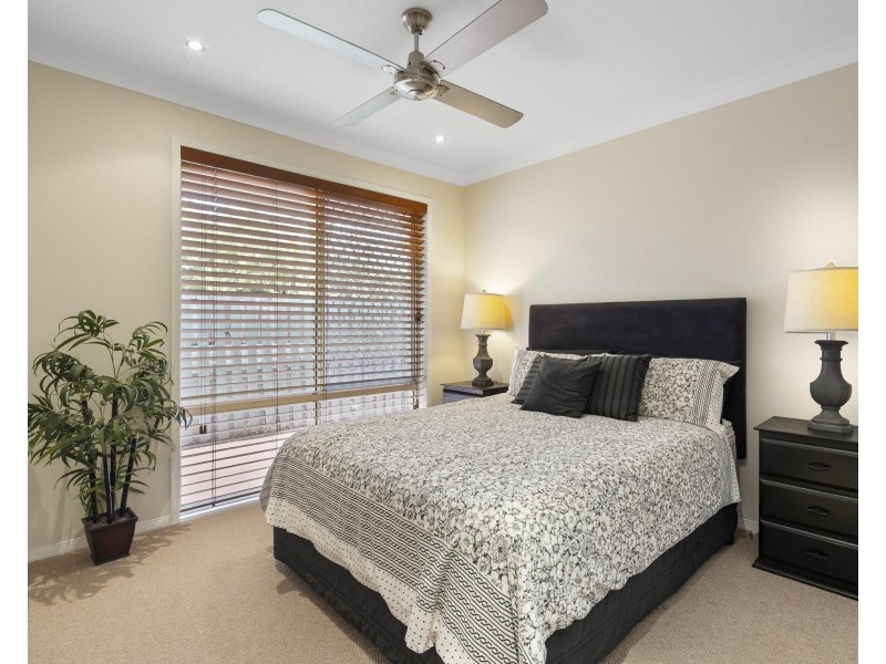 21 Ottelia Drive, Elanora QLD 4221