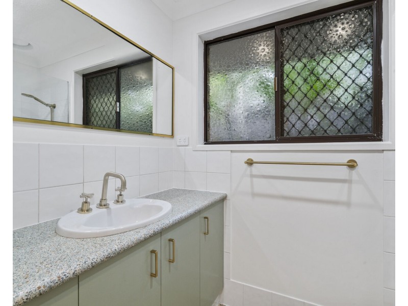 1/68 West Burleigh Road, Burleigh Heads QLD 4220