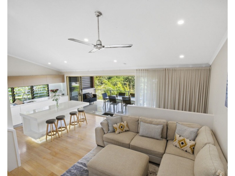 2/28 Foothill Street, Elanora QLD 4221