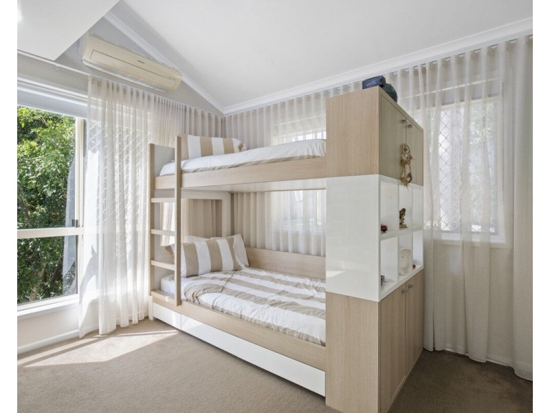 2/28 Foothill Street, Elanora QLD 4221