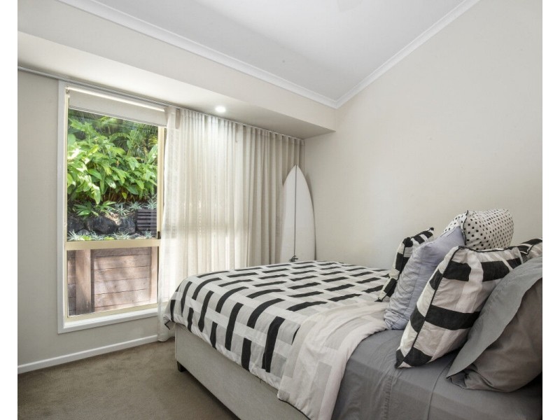 2/28 Foothill Street, Elanora QLD 4221